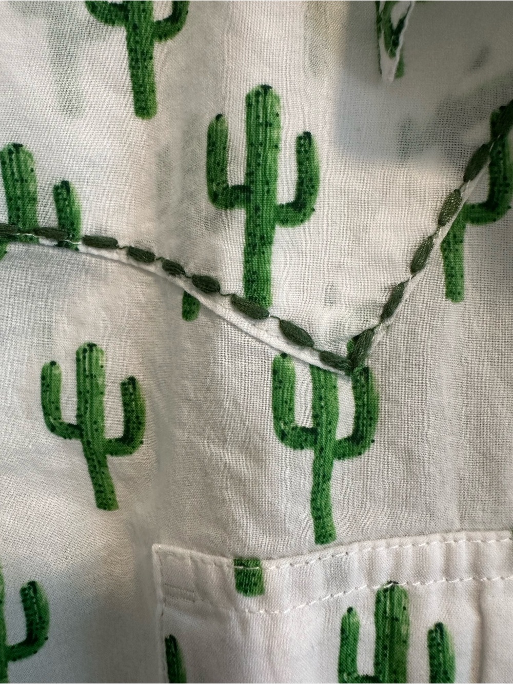 ☀️ WRANGLER Western Pearl Snap Shirt in Green Cactus Print - Picture 7 of 16
